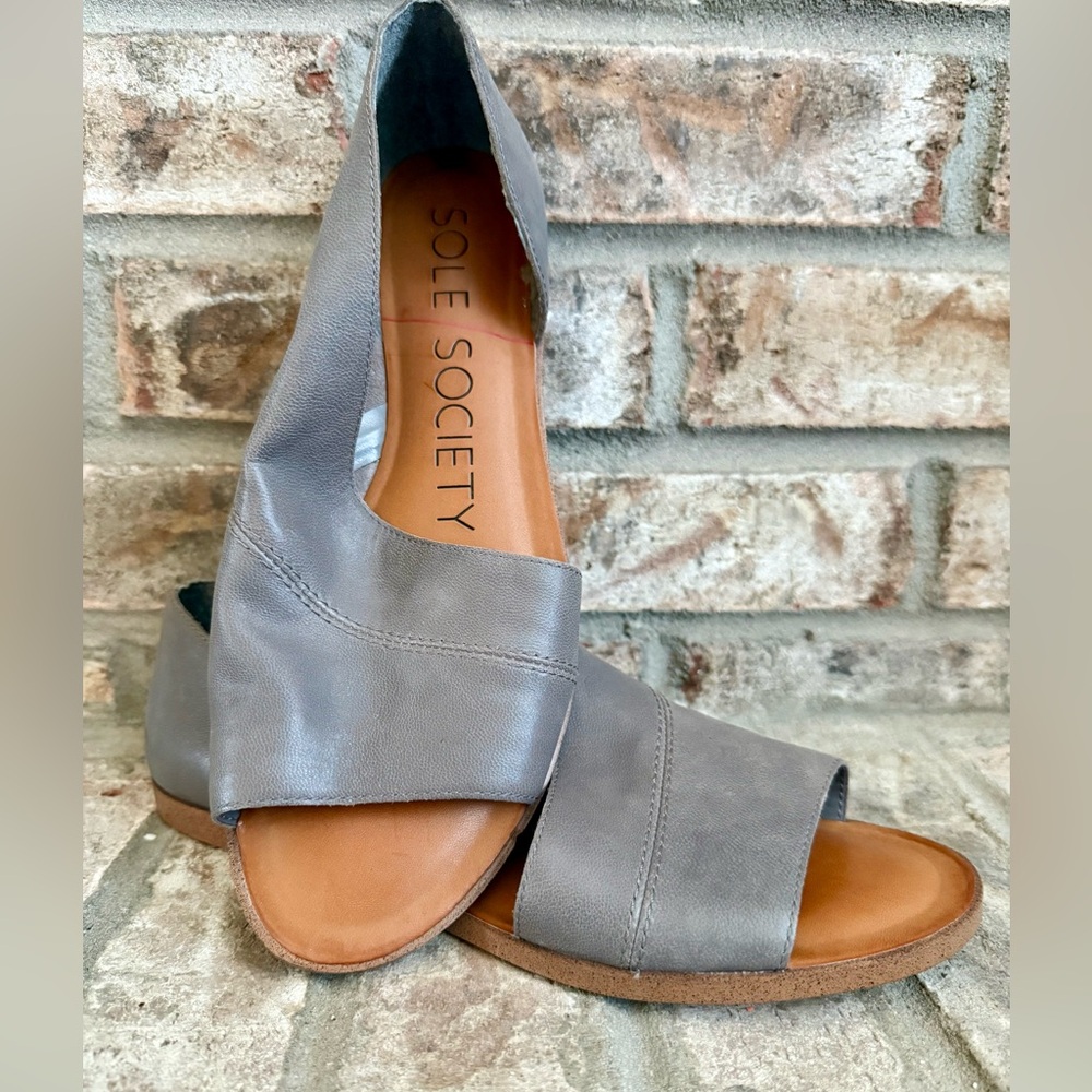 NEW Sole Society (slate gray) cut out sandals